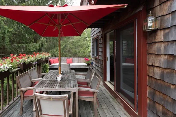 $1,250,000 | 233 Sharon-Goshen Turnpike, Cornwall, CT 06796