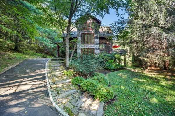 $1,250,000 | 233 Sharon-Goshen Turnpike, Cornwall, CT 06796