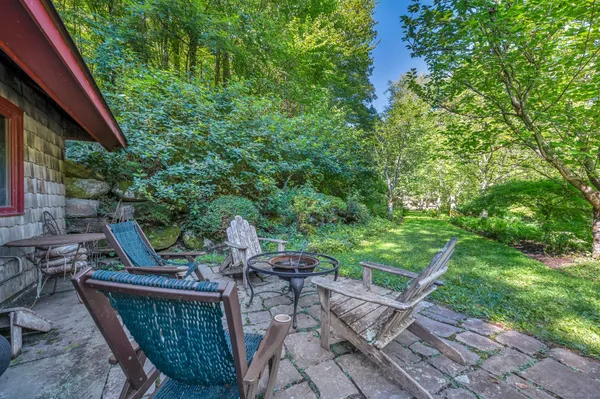 $1,250,000 | 233 Sharon-Goshen Turnpike, Cornwall, CT 06796