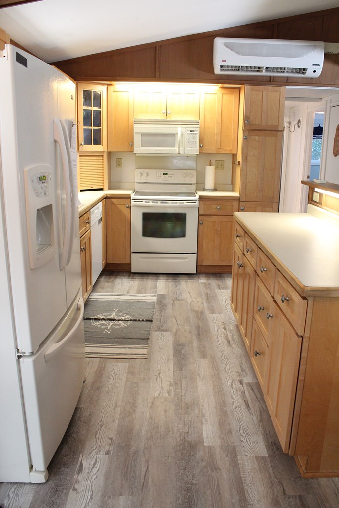 11250 Frontier Road Ellison Bay, WI 54210 - Photo 10 of 27