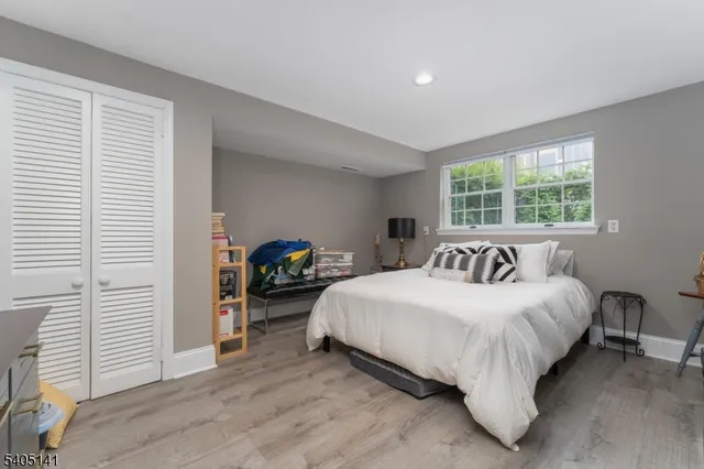 $1,200,000 | 173 West Oak Street, Bernards, NJ 07920