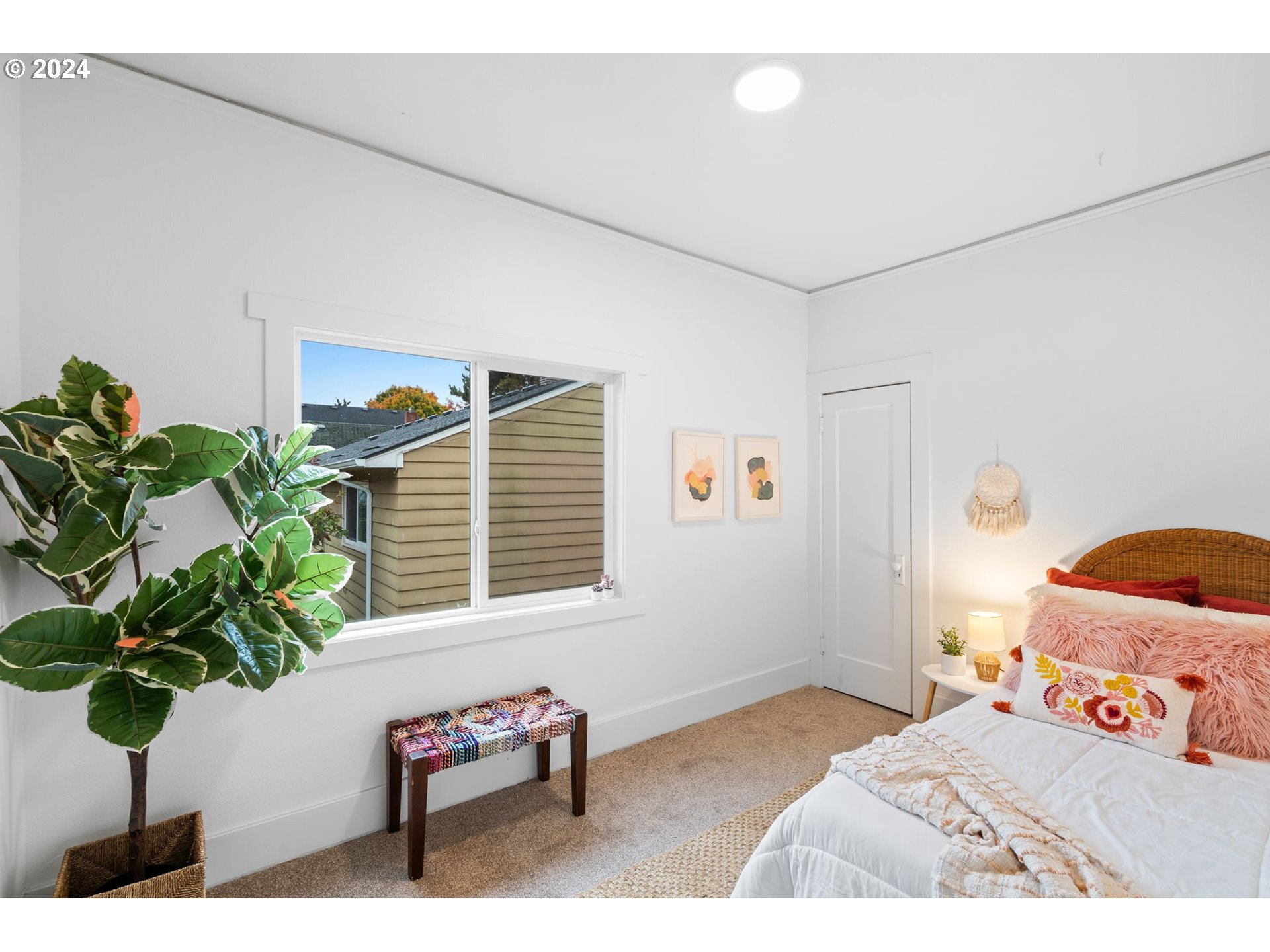 856 Northeast 68th Avenue Portland, OR 97213 - Photo 7 of 17 Gallery Image 7