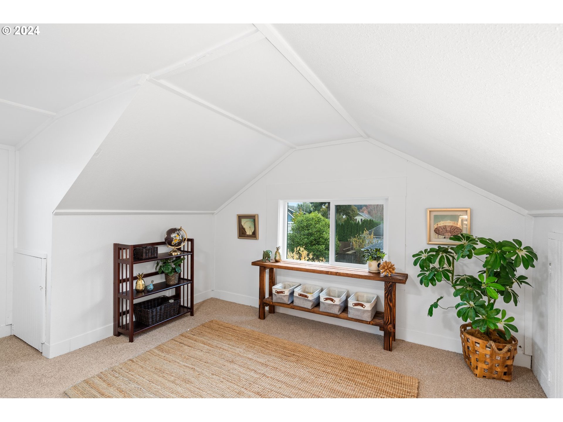856 Northeast 68th Avenue Portland, OR 97213 - Photo 10 of 17 Gallery Image 10