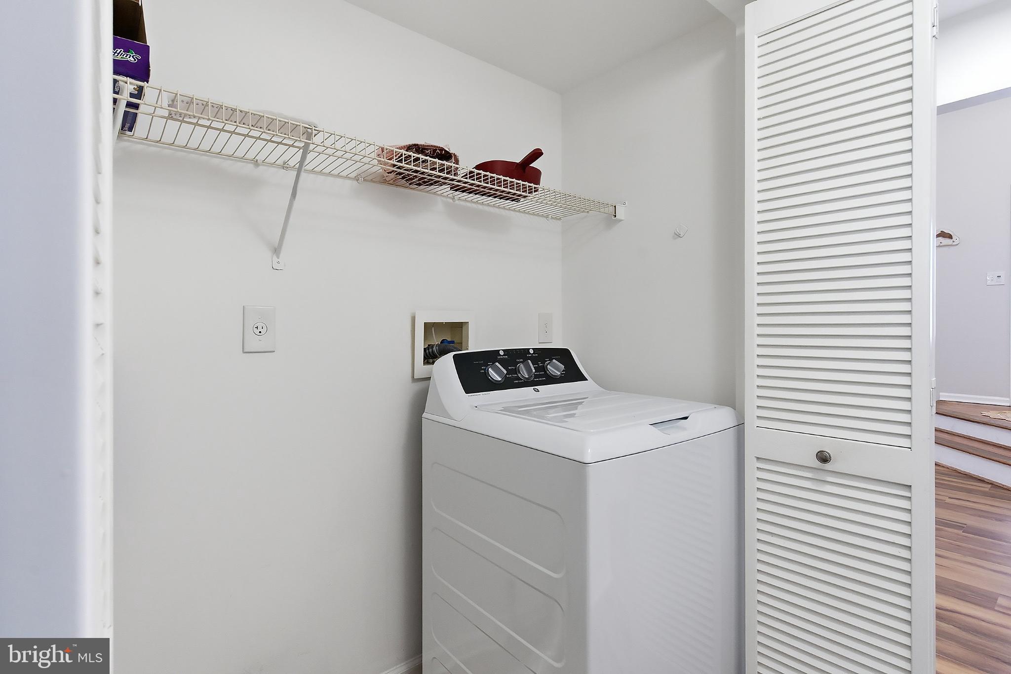 31 Hillcrest Lane Tuckerton, NJ 08087 - Photo 12 of 33 a utility room with dryer and washer