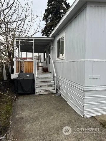 $71,000 | 700 Northwest Crosby Avenue, Unit 74, Oak Harbor, WA 98277