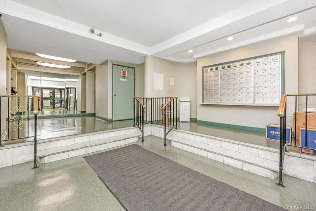 $2,450 | 98-50 63rd Drive, Unit 1F | Rego Park