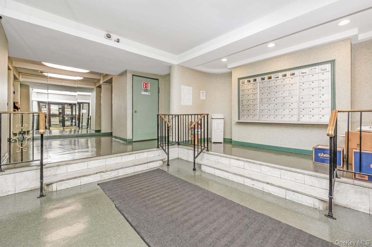 98-50 63rd Drive, Unit 1F Queens, NY 11374 - Photo 15 of 15 a view of an entryway