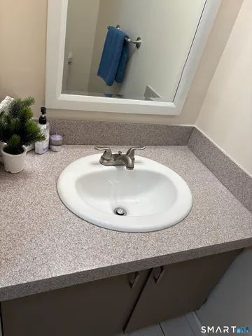 $225,000 | 20 Lakeside Drive, Unit K, Ledyard, CT 06339