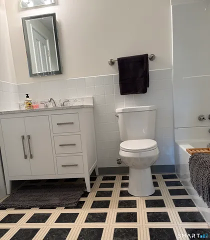 $225,000 | 20 Lakeside Drive, Unit K, Ledyard, CT 06339