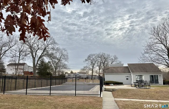 $225,000 | 20 Lakeside Drive, Unit K, Ledyard, CT 06339