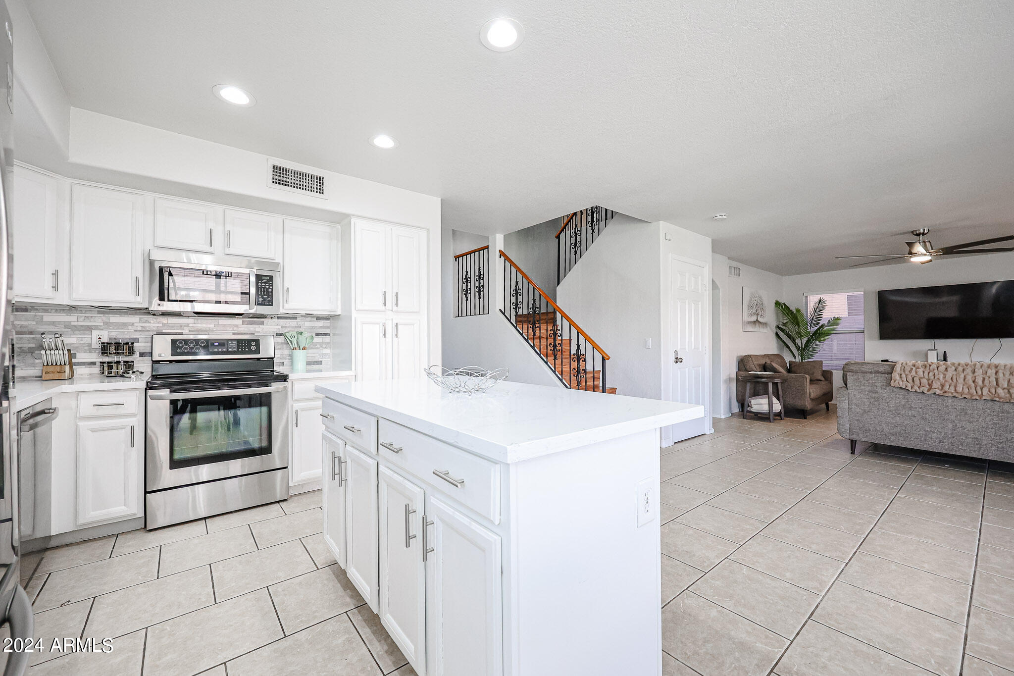 12722 West Monte Vista Road Avondale, AZ 85392 - Photo 14 of 43 B (10)