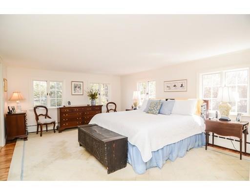 11 Silver Hill Road Weston, MA 02493 - Photo 9 of 14 Gallery Image 9