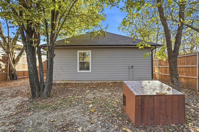 $2,400 | 124 Chris Drive, Rockwall, TX 75032