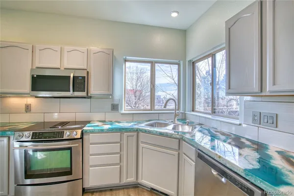 $520,000 | 4572 Hayler Avenue, Loveland, CO 80538