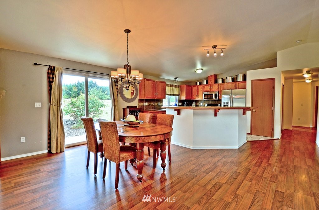 259 Bay Road Winlock, WA 98596 - Photo 3 of 14