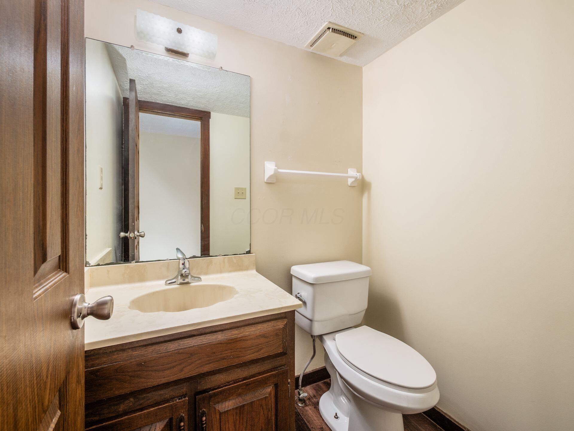 424 Edinburgh Road Dublin, OH 43017 - Photo 6 of 25