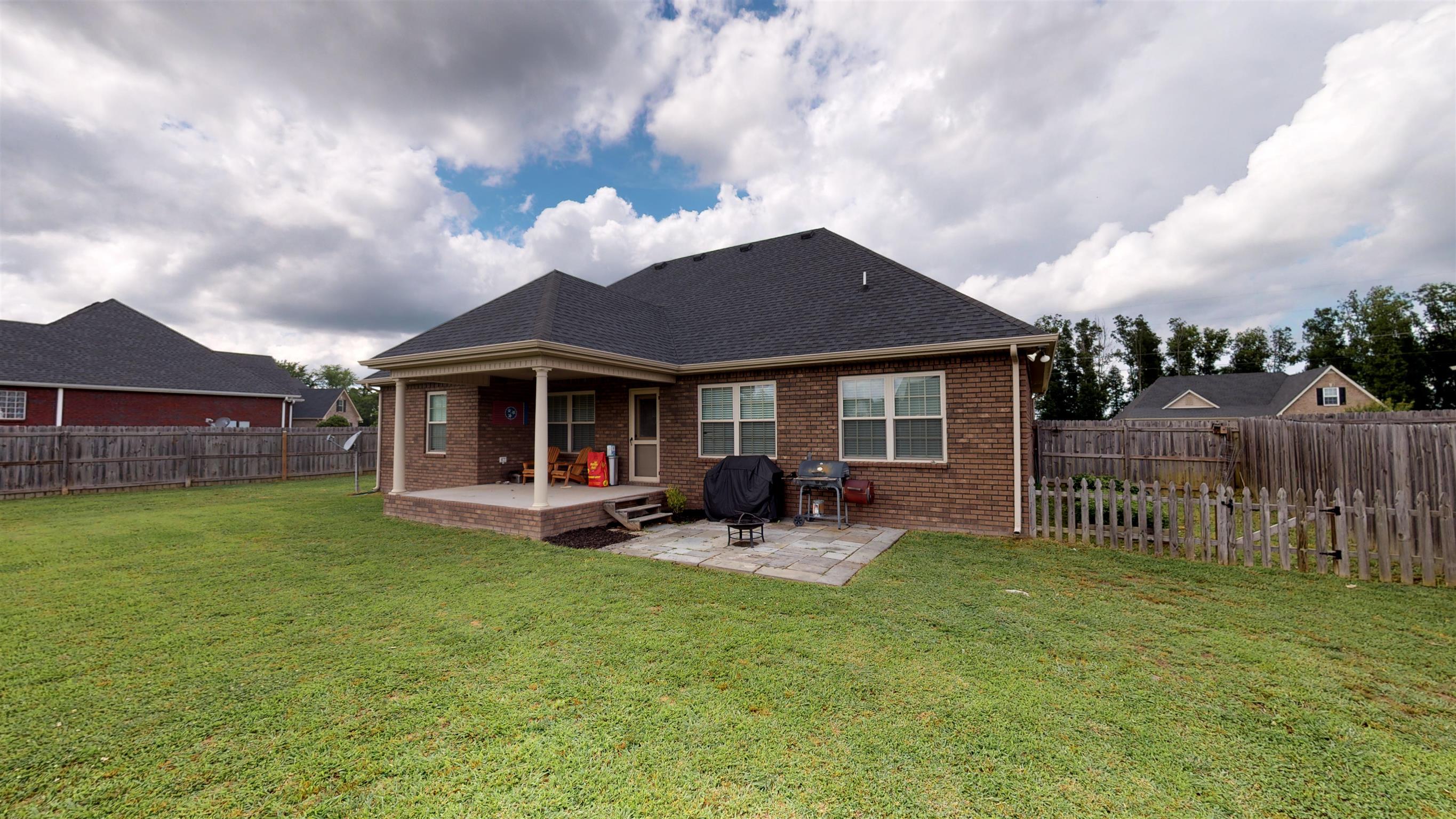 108 Riddick Court Murfreesboro, TN 37127 - Photo 14 of 14 garden area to the side of the house