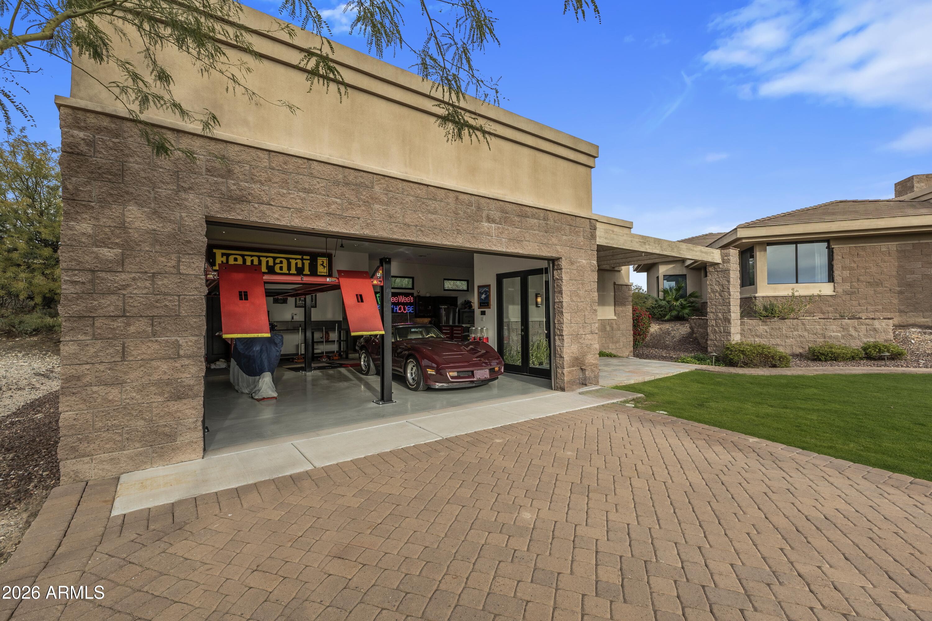 6109 North Palo Cristi Road Paradise Valley, AZ 85253 - Photo 50 of 76 a view of a car park in front of a building