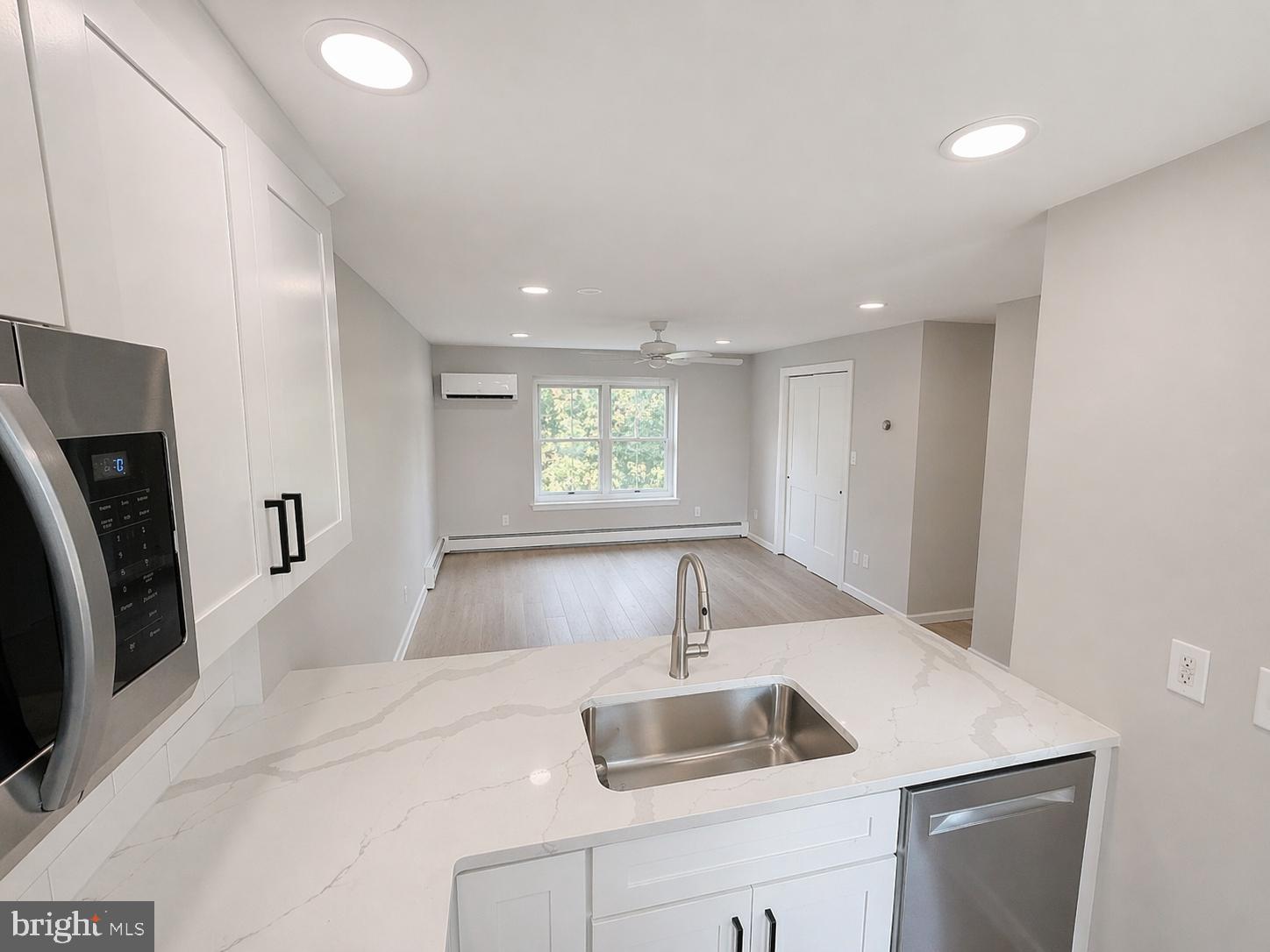 359 Whites Road, Unit B Lansdale, PA 19446 - Photo 6 of 19