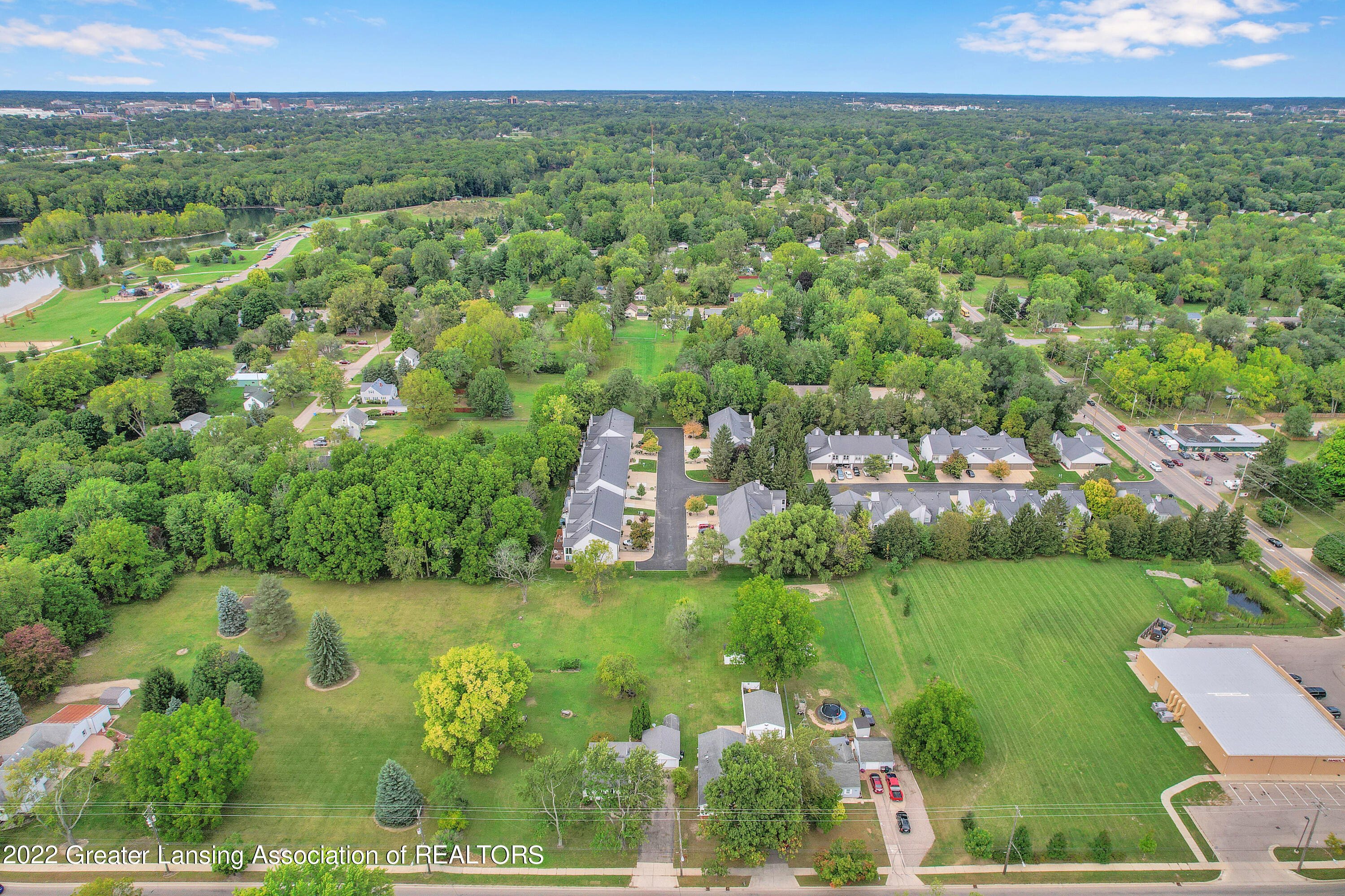 1837 East Cavanaugh Road Lansing, MI 48910 - Photo 29 of 38 DJI_0036