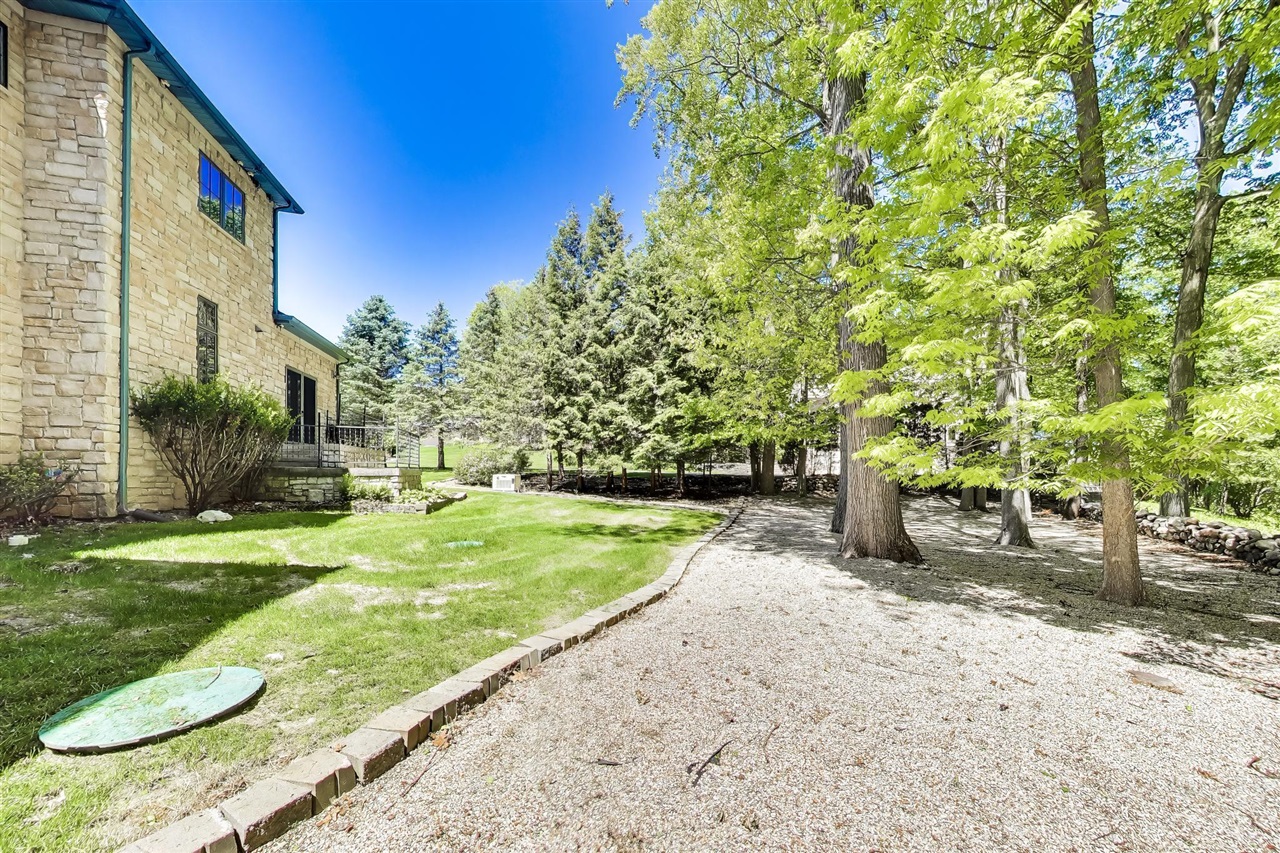 2287 Autumn Ridge St. Joseph, MI 49085 - Photo 66 of 78
