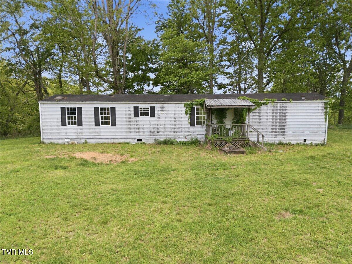 27070 Shortsville Road Meadowview, VA 24361 - Photo 19 of 26 19-DJI_20260502151412_0085_D(1)