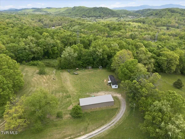 $400,000 | 27070 Shortsville Road, Meadowview, VA 24361