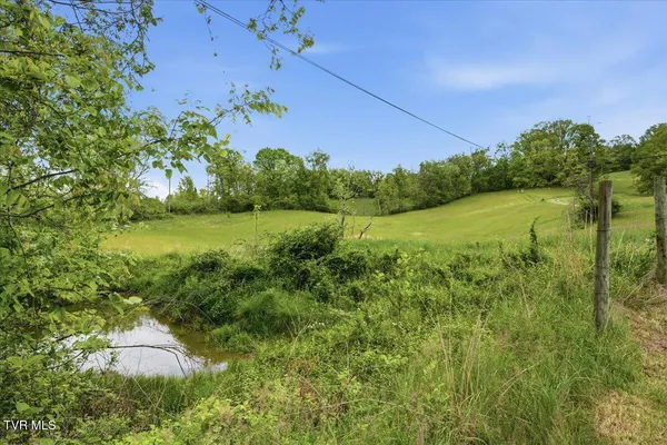 $400,000 | 27070 Shortsville Road, Meadowview, VA 24361