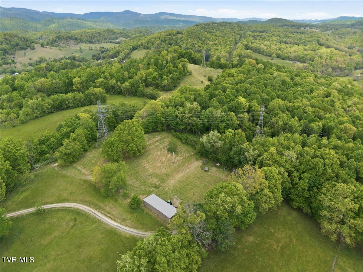 27070 Shortsville Road Meadowview, VA 24361 - Photo 7 of 26 07-DJI_20260502150640_0073_D(1)