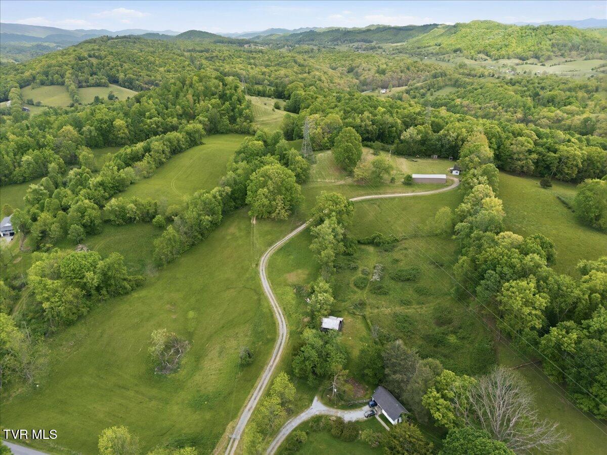 27070 Shortsville Road Meadowview, VA 24361 - Photo 8 of 26 08-DJI_20260502150744_0074_D(1)