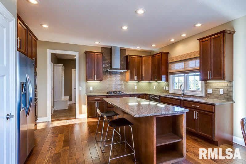 5629 Judge Road Bettendorf, IA 52722 - Photo 8 of 24 Gallery Image 8