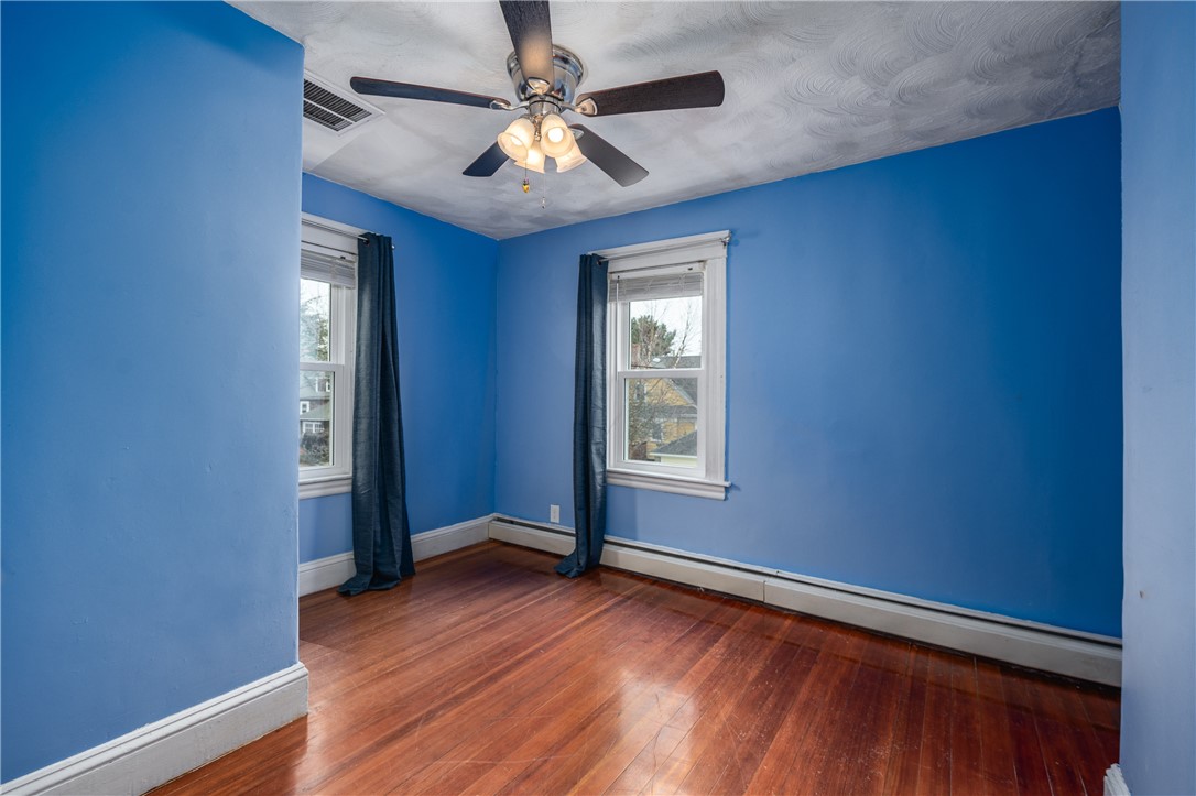 41 Berwick Lane Cranston, RI 02905 - Photo 18 of 35