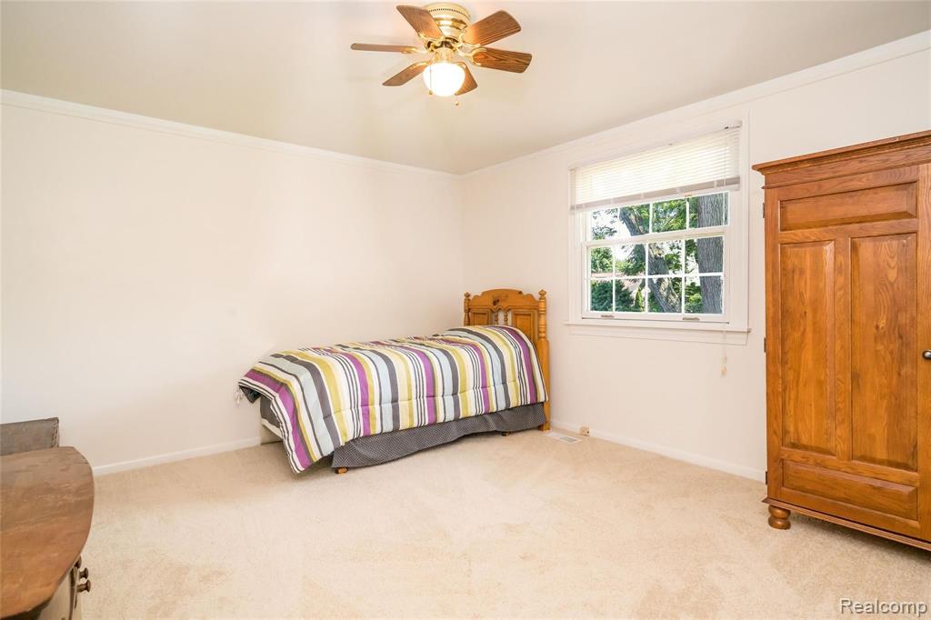 800 Mayfair Court Rochester Hills, MI 48309 - Photo 20 of 24