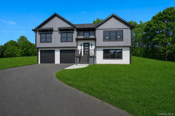 $639,000 | 4 Corine Drive, Poughkeepsie, NY 12601