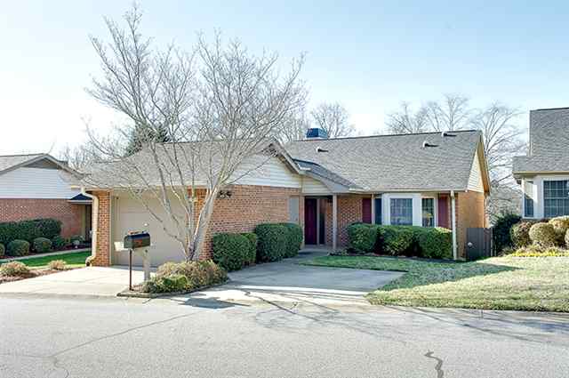 120 Hummingbird Ridge Greenville, SC 29605 - Photo 1 of 21 Gallery Image 1