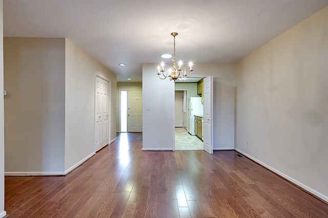 120 Hummingbird Ridge Greenville, SC 29605 - Photo 3 of 21 Gallery Image 3