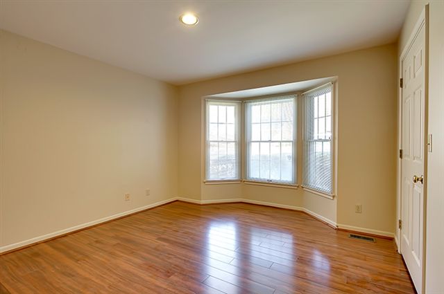 120 Hummingbird Ridge Greenville, SC 29605 - Photo 4 of 21 Gallery Image 4