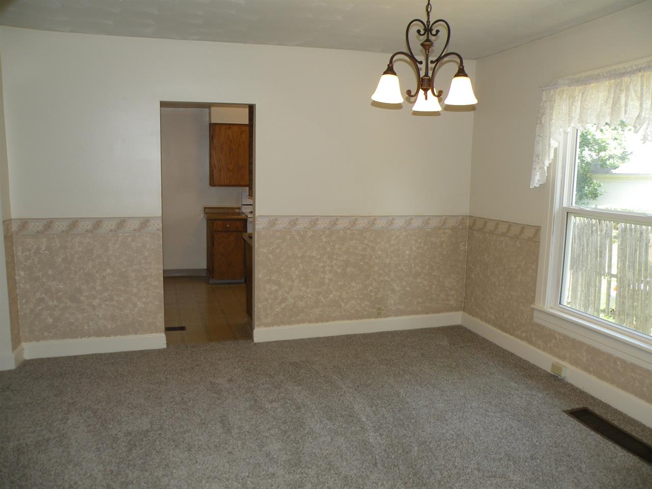 31399414-6.JPG