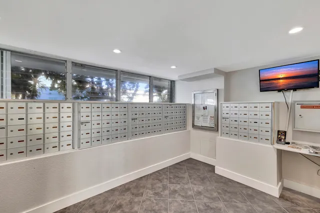 $385,000 | 1900 South Ocean Drive, Unit 1702, Fort Lauderdale, FL 33316