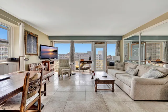 $385,000 | 1900 South Ocean Drive, Unit 1702, Fort Lauderdale, FL 33316