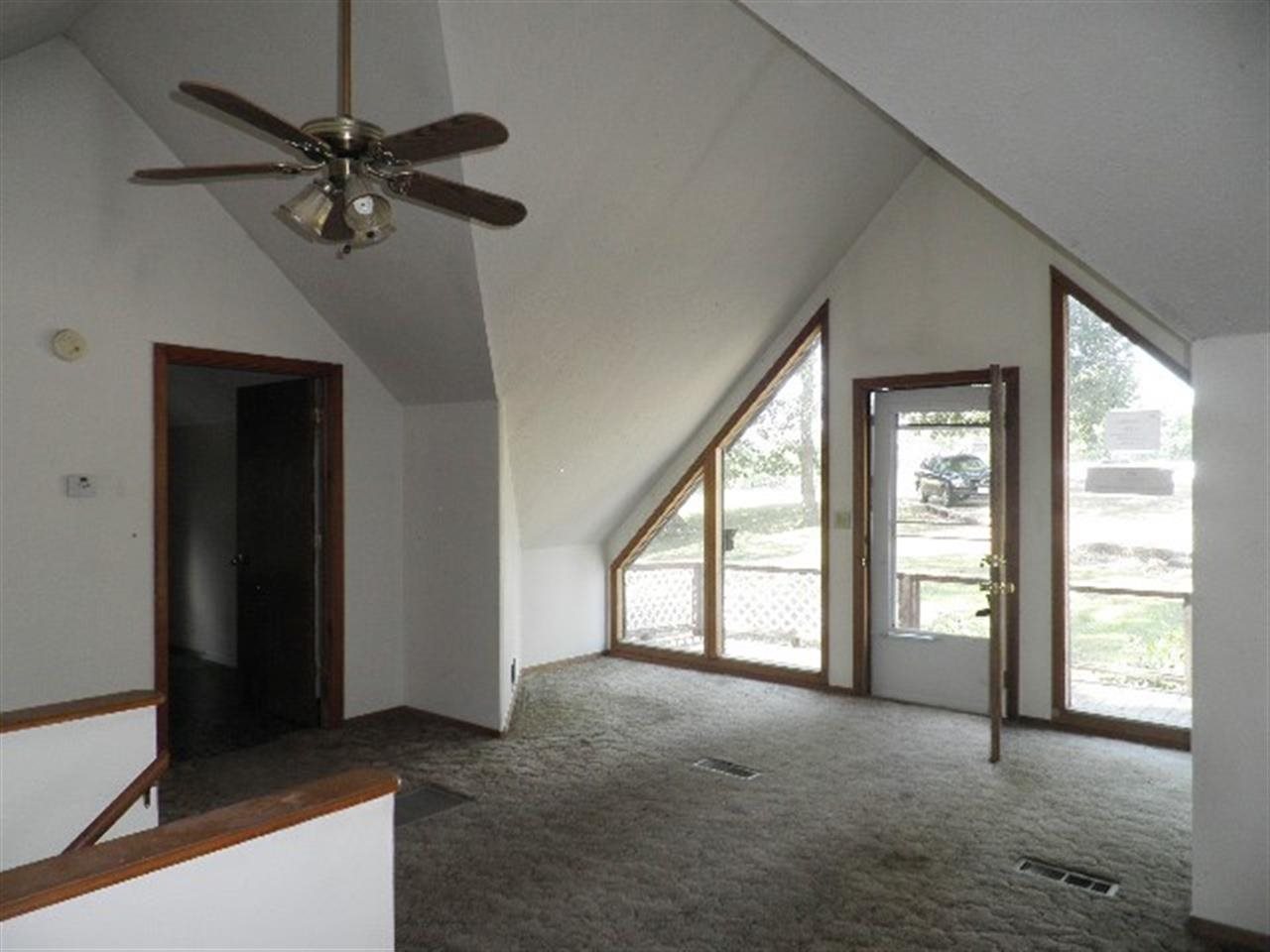 390 Old Buddha Road Bedford, IN 47421 - Photo 3 of 7 Gallery Image 3