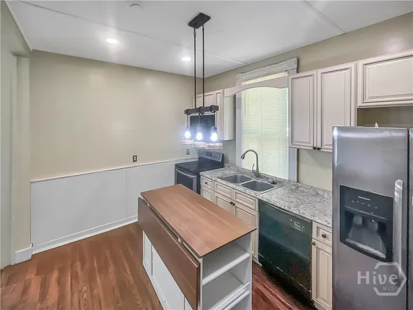 $2,850 | 206 West 39th Street, Savannah, GA 31401