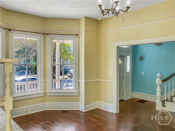 $2,850 | 206 West 39th Street, Savannah, GA 31401
