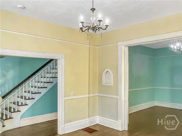 $2,850 | 206 West 39th Street, Savannah, GA 31401