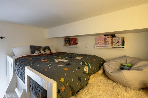 $695,000 | 555 Dover Court, Lake Arrowhead, CA 92352