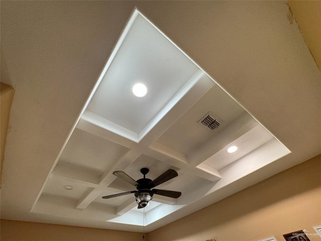 23960 North Texan Road Edinburg, TX 78541 - Photo 12 of 31 a very nice looking room