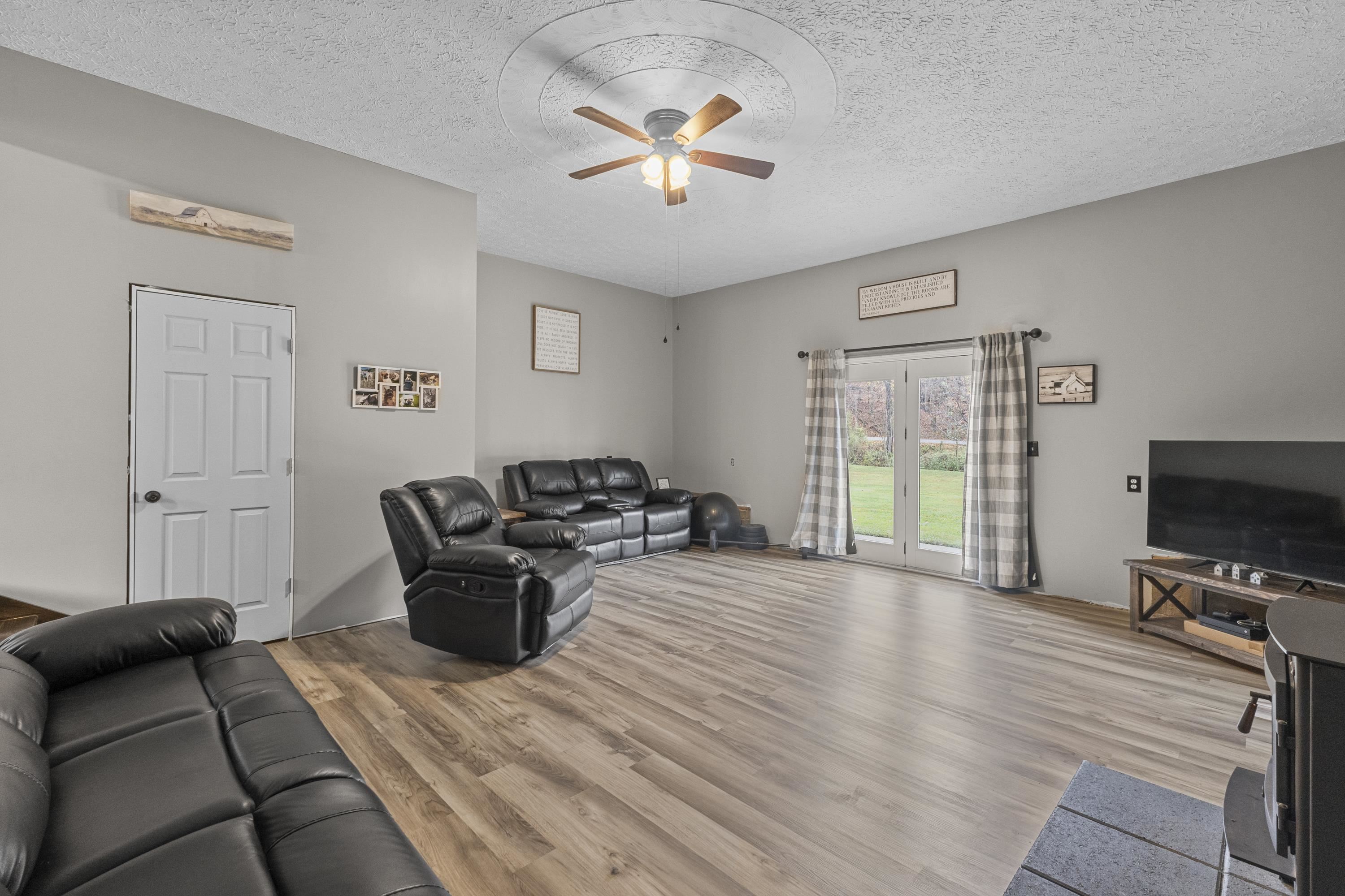 2915 North Fork Road Greenup, KY 41144 - Photo 18 of 49 Gallery Image 18