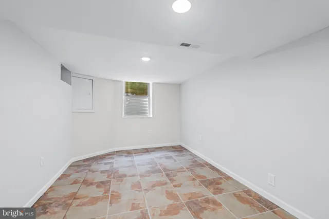 $1,750 | 2303 Christian Street, Unit 1, Philadelphia, PA 19146