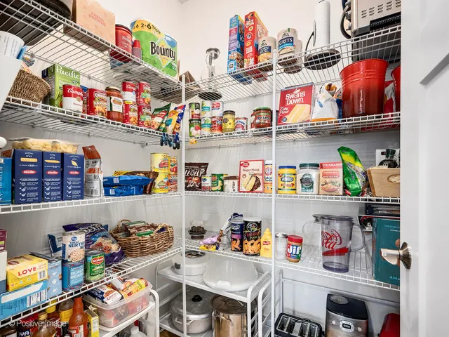 $649,700 | 412 Bluff Avenue, La Grange, IL 60525