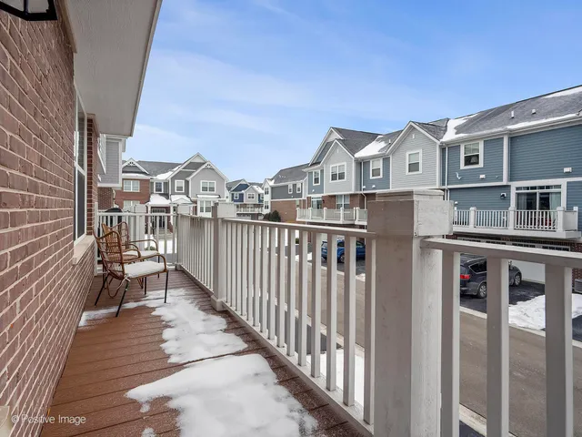 $649,700 | 412 Bluff Avenue, La Grange, IL 60525